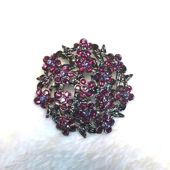Vintage 90's Gunmetal and Plum/Deep Purple Floral Circle Brooche - Picture 5 of 9